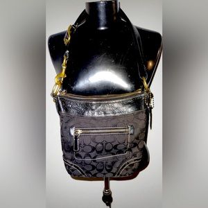 Coach Signature Convertible Crossbody/Purse Black Leather And Canvas H0685-10402